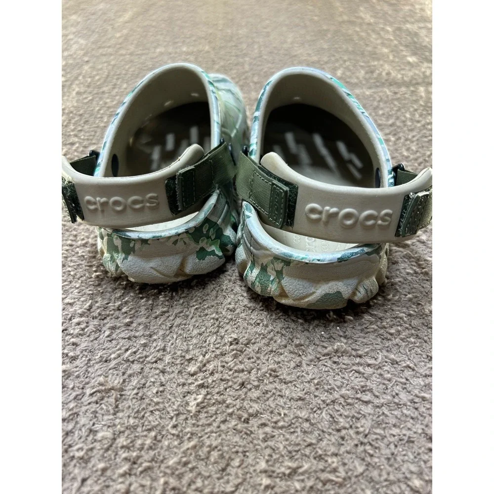 Crocs Classic All-Terrain Clogs Tiger Stripe Camo Green Tan Mens 5 Womens 7